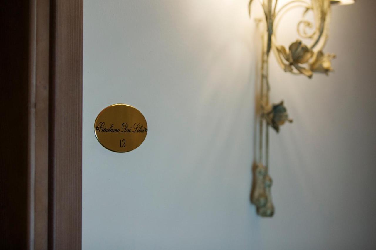 Giona Hotel 4*
