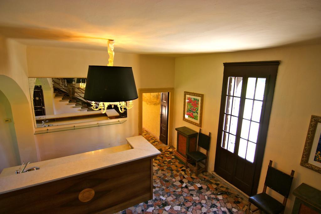 Hotel Giona